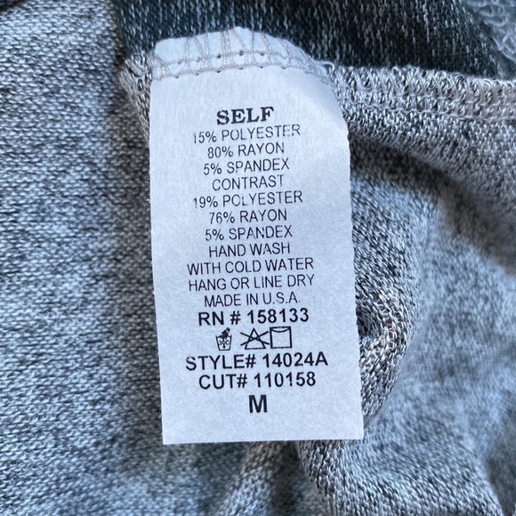 Staccato Colorblock LS Top 💗 Gray Charcoal & Green - Picture 12 of 12